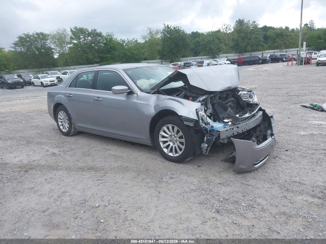 Salvage Chrysler 300 Image