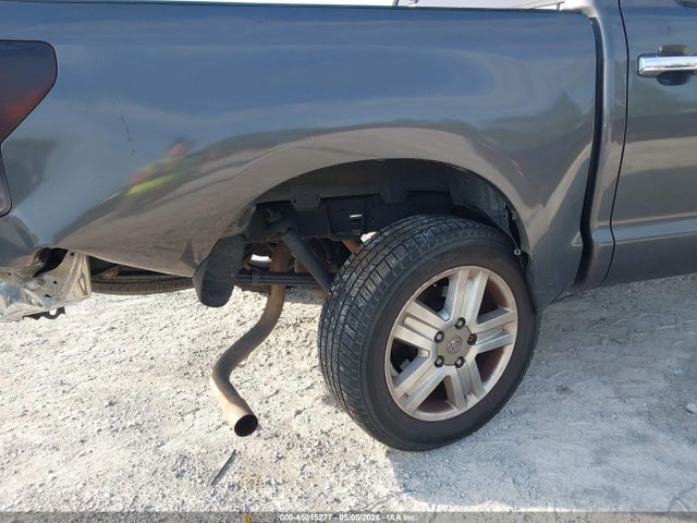 Toyota Tundra Limited 5.7l V8