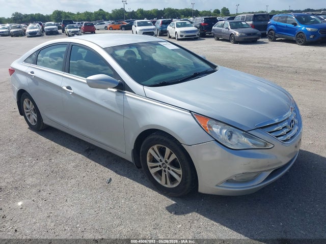 Salvage Hyundai SONATA Image