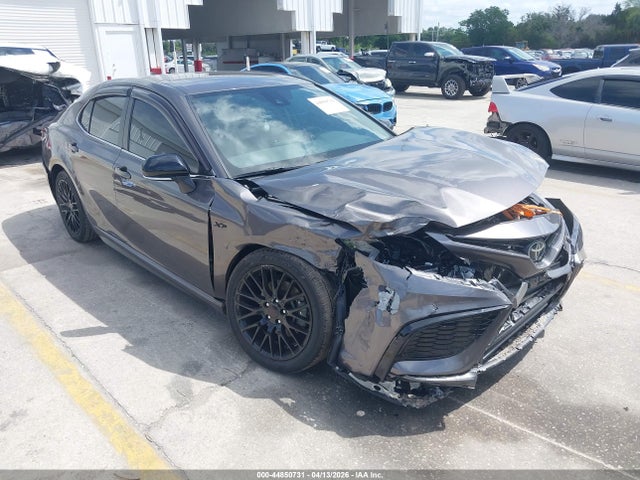 Salvage Toyota Camry Image