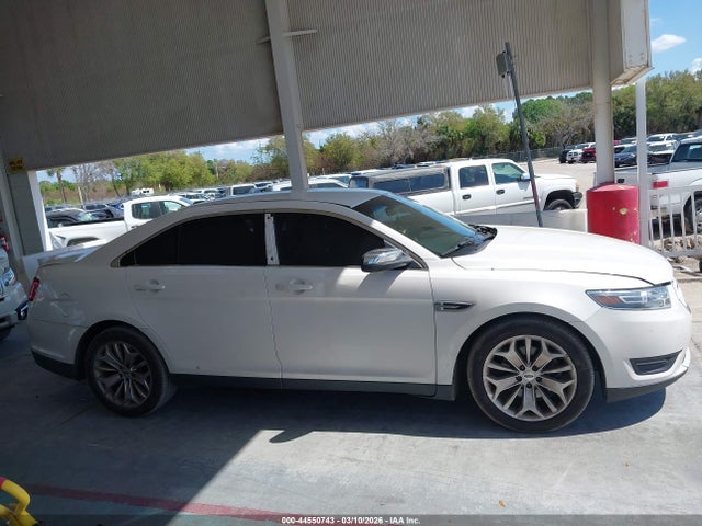 Ford Taurus Limited