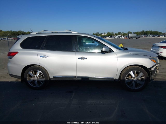 Nissan Pathfinder Platinum