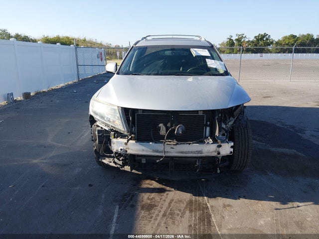 Nissan Pathfinder Platinum