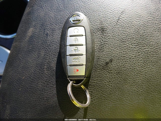 Nissan Pathfinder Platinum