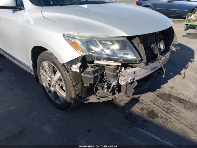 Nissan Pathfinder Platinum