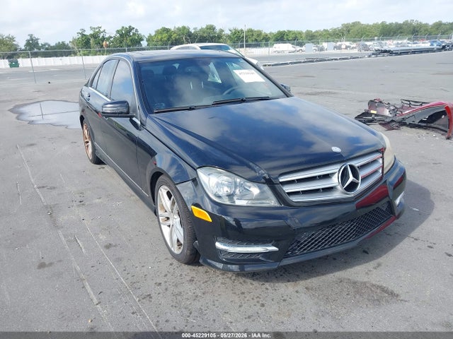 Salvage Mercedes-Benz C-Class Image