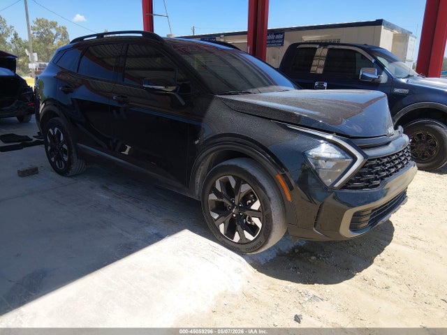 Salvage Kia Sportage Image