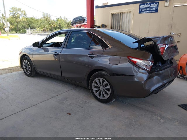 Toyota Camry Le