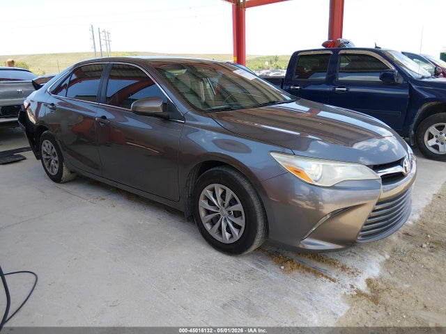 Salvage Toyota Camry Image