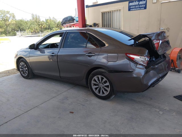 Toyota Camry Le