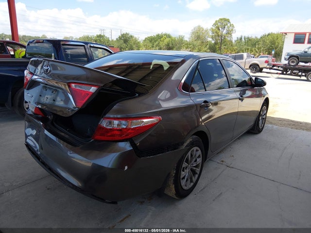 Toyota Camry Le