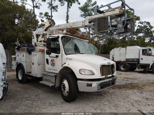 Freightliner M2 106