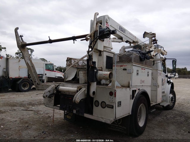 Freightliner M2 106