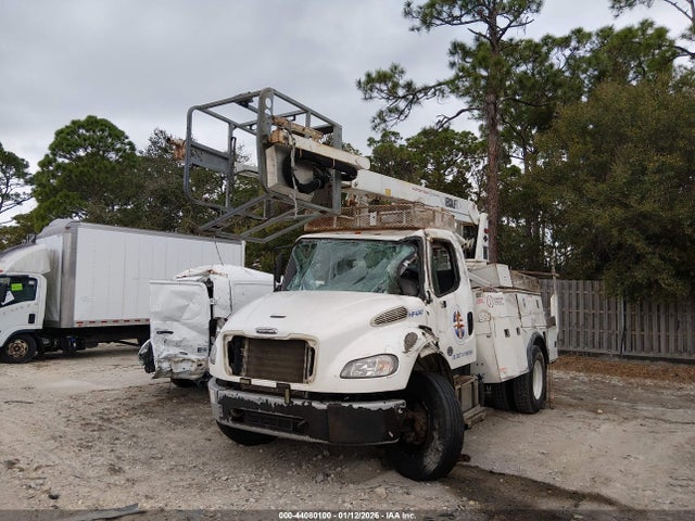 Freightliner M2 106