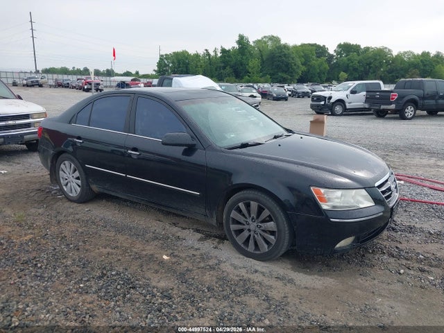 Salvage Hyundai SONATA Image