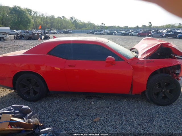 Dodge Challenger Sxt