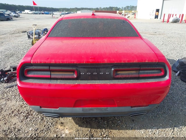 Dodge Challenger Sxt