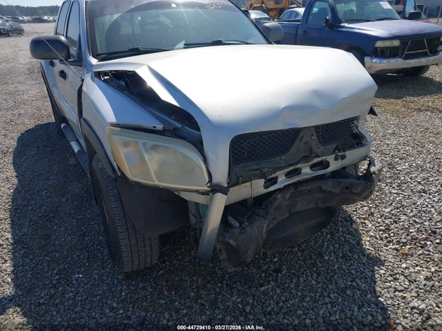 Mitsubishi Raider Duro Cross V6