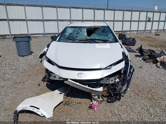 Toyota Prius Le