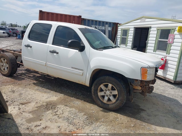 Salvage GMC Sierra 1500 Image