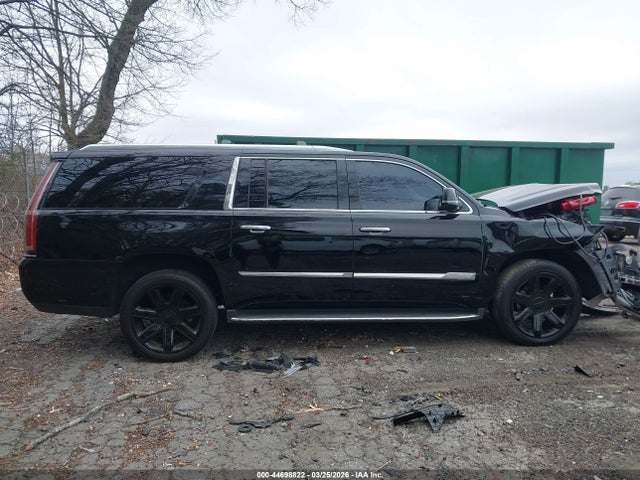 Cadillac Escalade Luxury