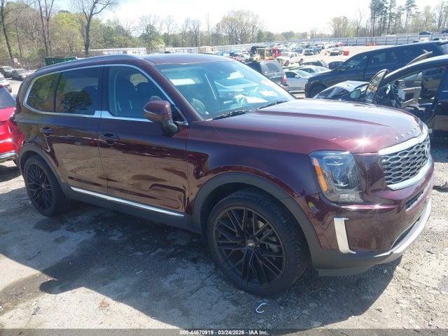 Salvage Kia Telluride Image