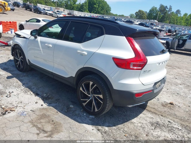 Volvo XC40 T5 R-design