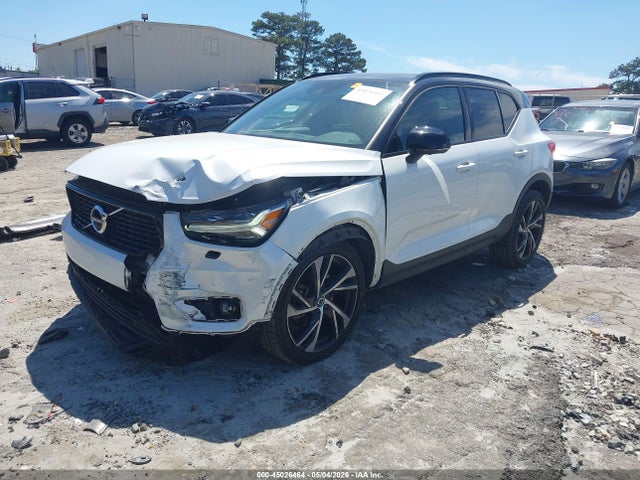 Volvo XC40 T5 R-design