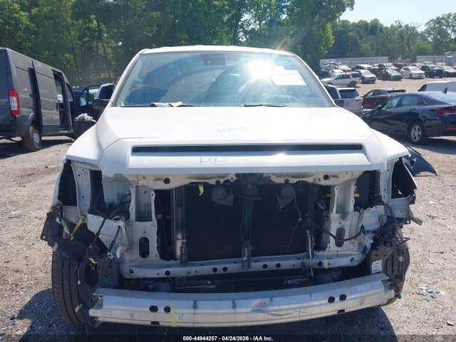 Toyota Tundra Sr5