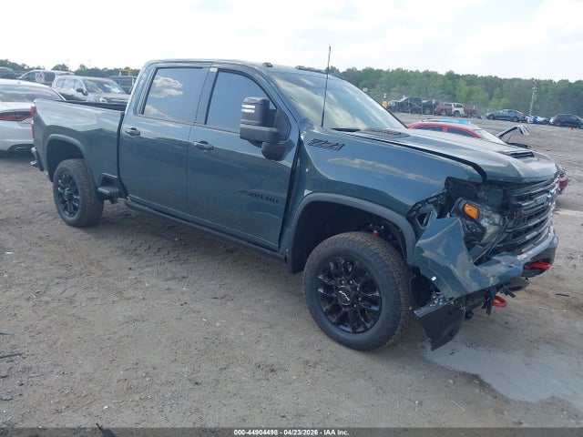 Salvage Chevrolet Silverado 2500 Image