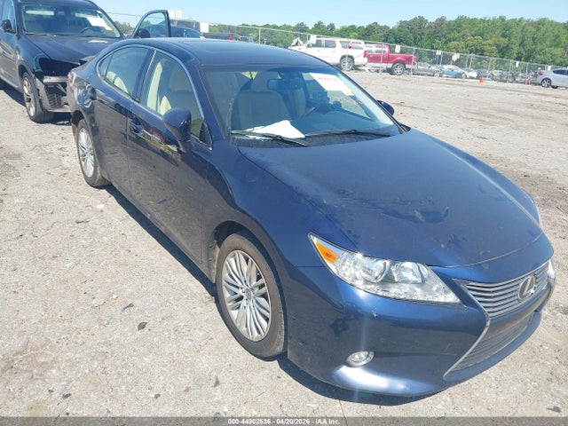 Salvage Lexus Es Image