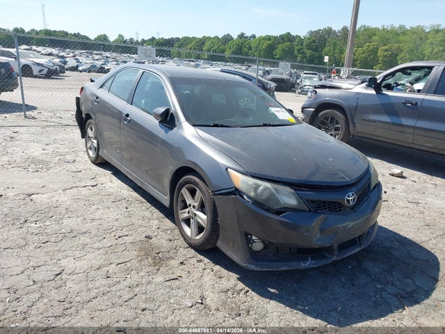 Salvage Toyota Camry Image