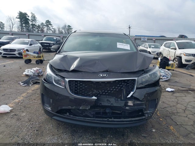 Kia Sedona Lx