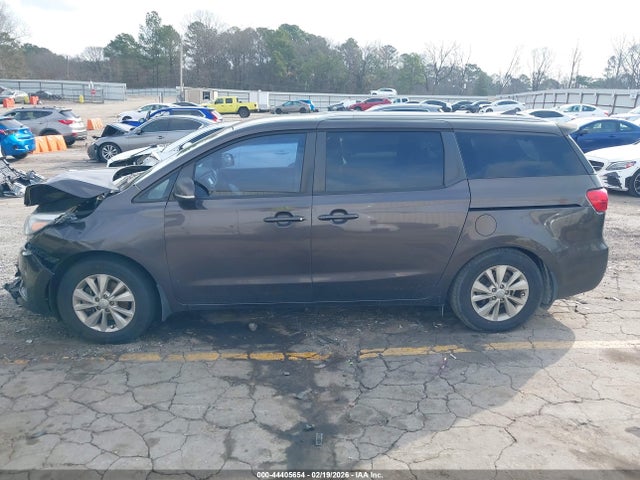 Kia Sedona Lx