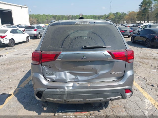 Mitsubishi Outlander Le