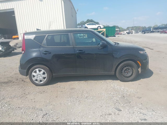 Kia Soul Lx