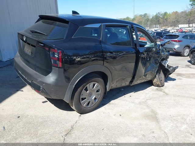Nissan Kicks S Fwd