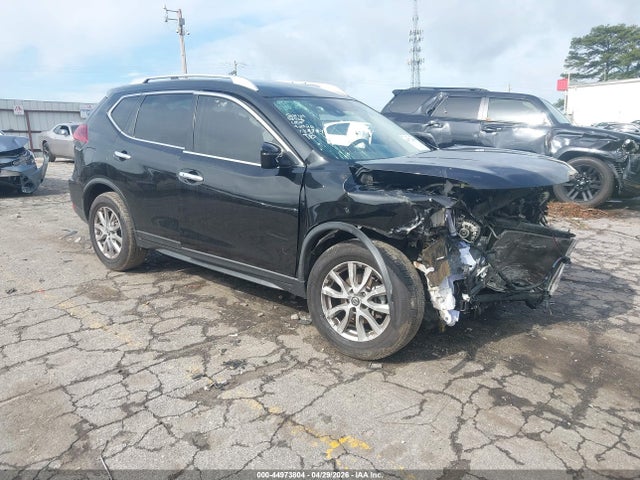 Salvage Nissan Rogue Image