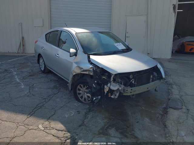 Salvage Nissan Versa Image