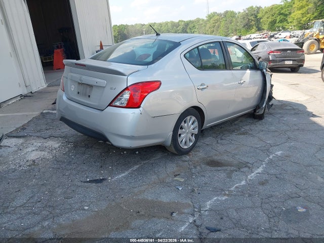 Nissan Versa 1.6 Sv