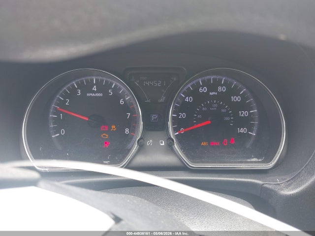 Nissan Versa 1.6 Sv