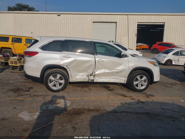 Toyota Highlander Le