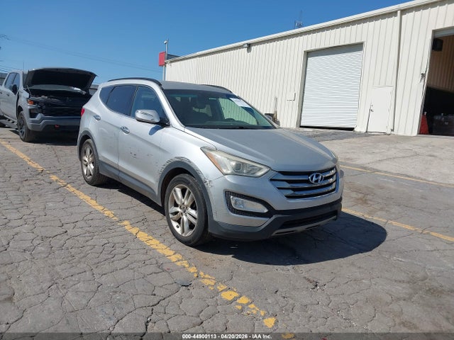 Salvage Hyundai SANTA FE Image