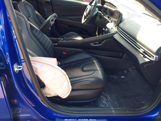 Hyundai ELANTRA Limited