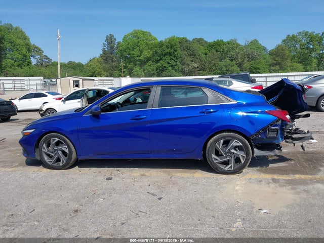 Hyundai ELANTRA Limited
