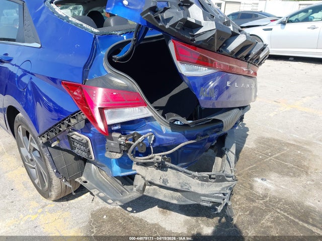 Hyundai ELANTRA Limited
