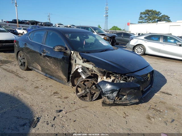 Salvage Nissan Sentra Image