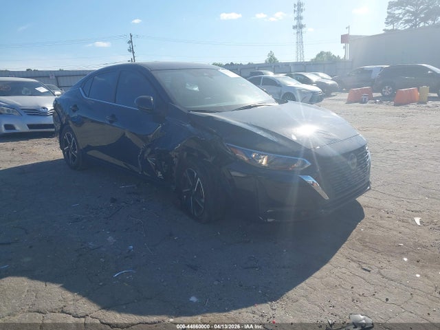 Salvage Nissan Sentra Image