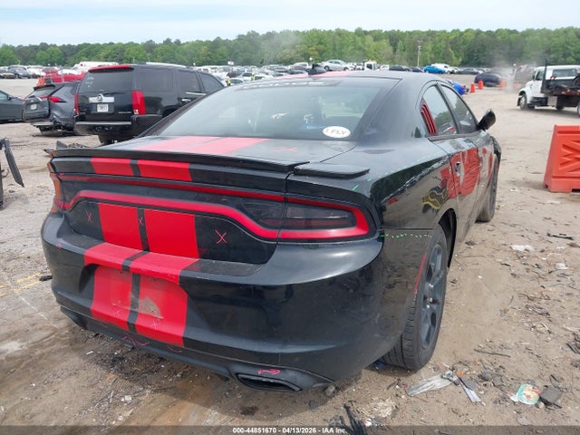 Dodge Charger Sxt