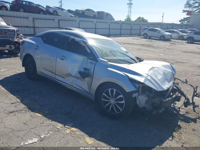 Salvage Nissan Sentra Image